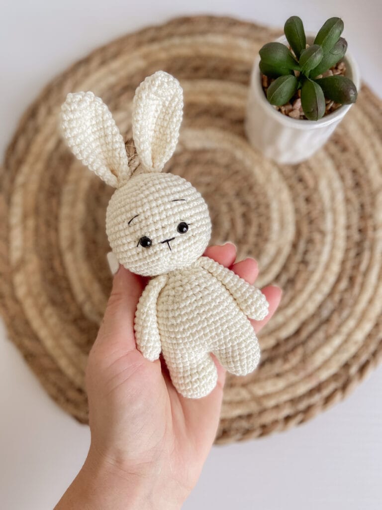Adorable Bunny Crochet Pattern: Create Your Own Cuddly Friend!