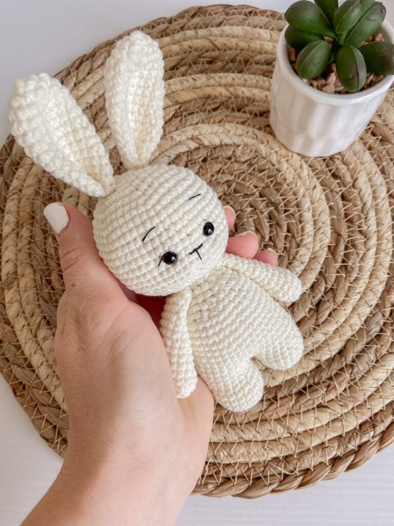 Adorable Bunny Crochet Pattern: Create Your Own Cuddly Friend!