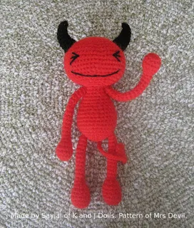 Adorable Red Devil Amigurumi: Free Crochet Pattern for Beginners