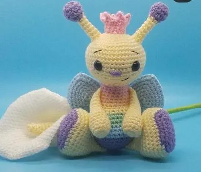 Bumble the Bee Crochet Pattern