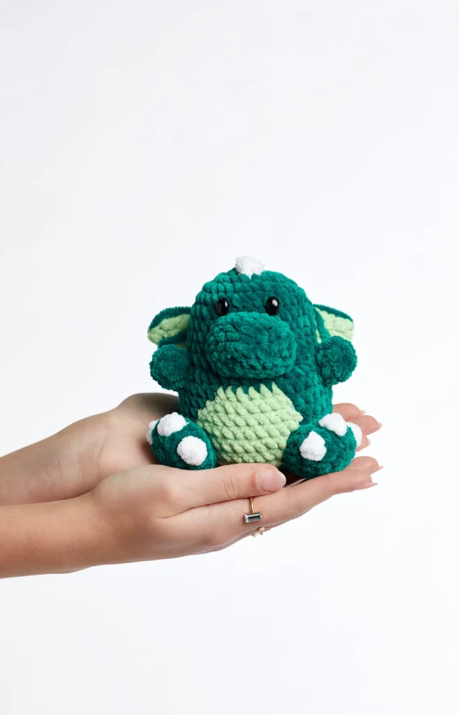 Lucky the Dragon: A Sparkly Chunky Crochet Amigurumi Pattern