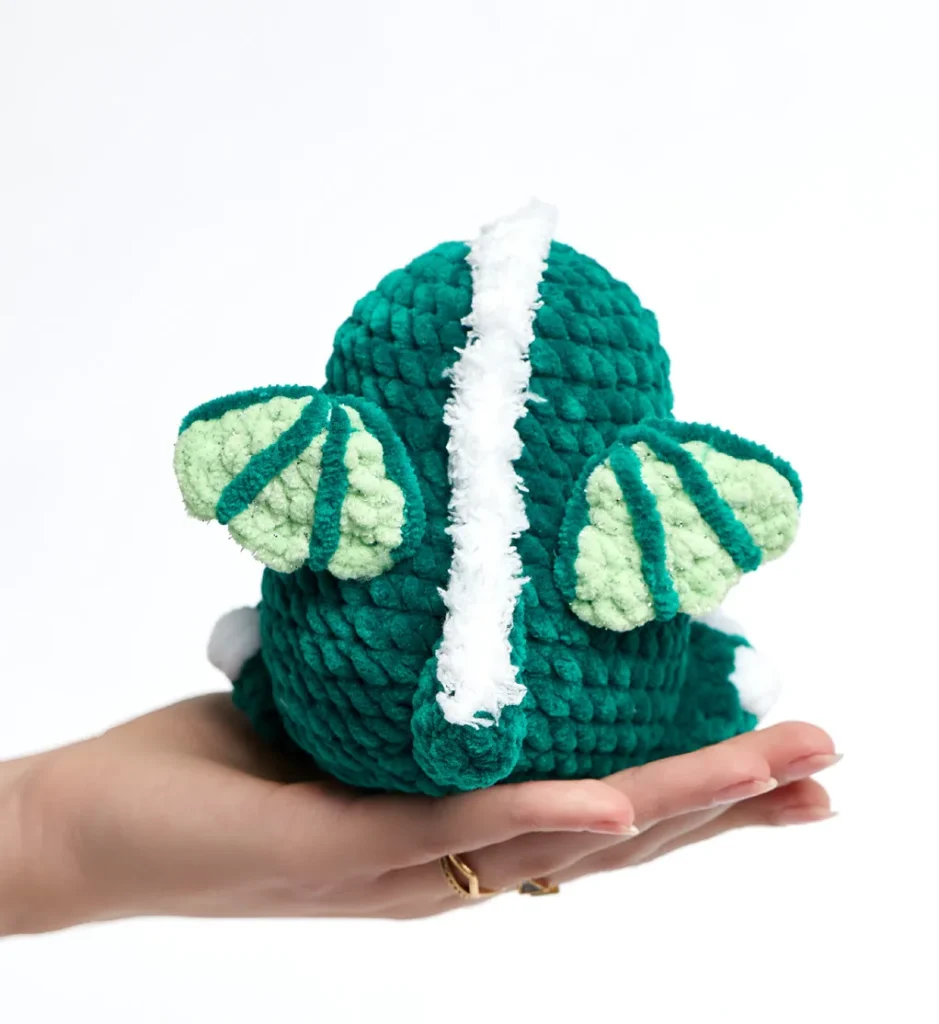 Lucky the Dragon: A Sparkly Chunky Crochet Amigurumi Pattern