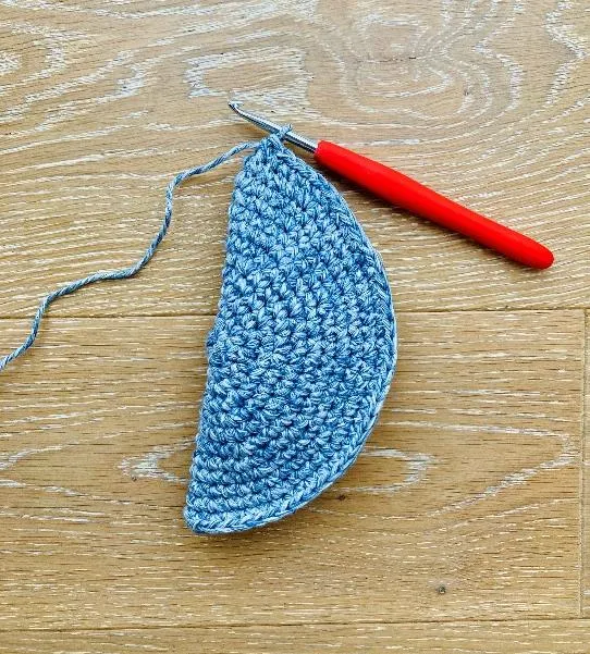 Crochet a Cute Sea Turtle Toy