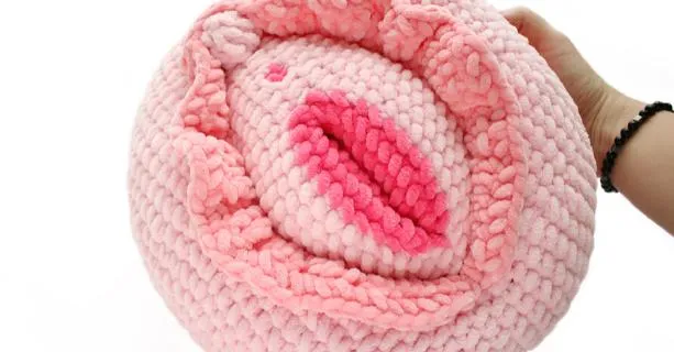 Crochet a Cute Vulva Pillow: Free Amigurumi Pattern for Beginners
