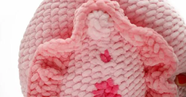 Crochet a Cute Vulva Pillow: Free Amigurumi Pattern for Beginners