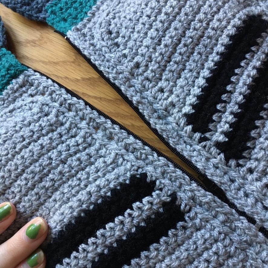 Crochet a Cozy Pigeon Purse