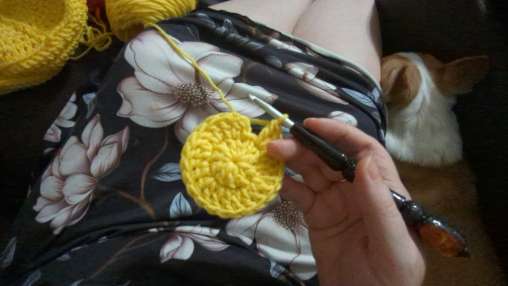 How to Crochet an Adorable Rubber Ducky Purse