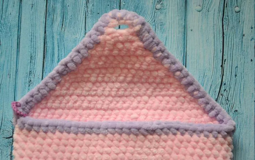 Crochet a Plush Giraffe Purse