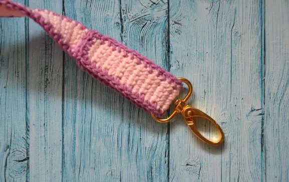 Crochet a Plush Giraffe Purse