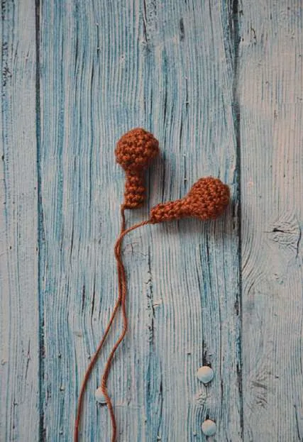 Crochet a Plush Giraffe Purse
