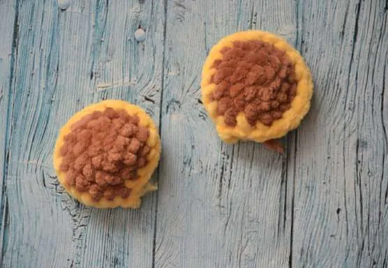 Crochet a Plush Giraffe Purse