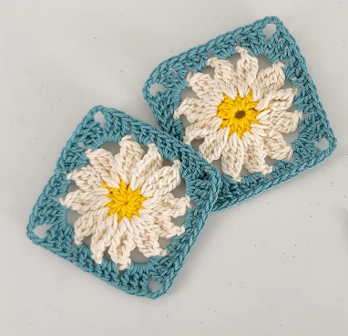 Crochet a Beautiful Margarita Daisy Granny Square