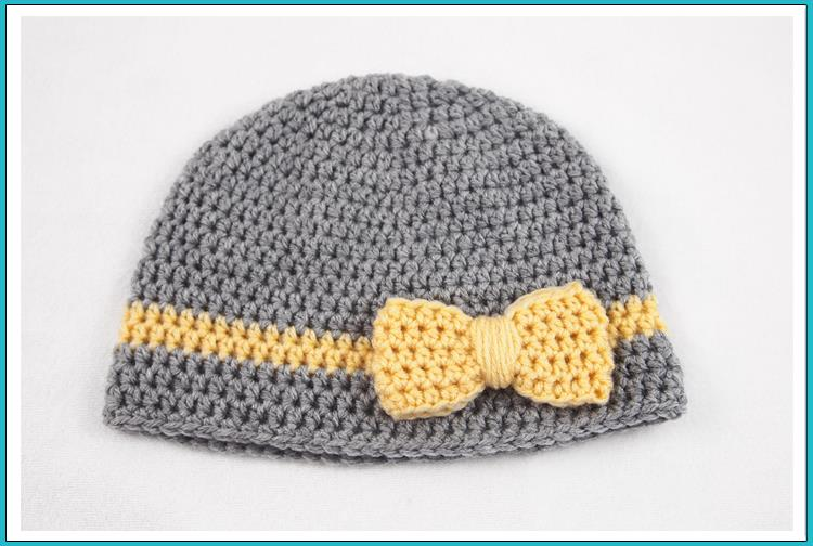 Crochet the Wrapped With Love Hat: A Free Pattern for All Ages
