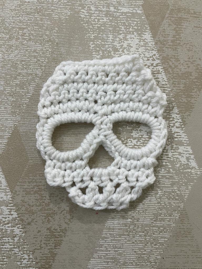 Kutie Crochet Skull Pattern: A Sweet & Spooky Make for Beginners