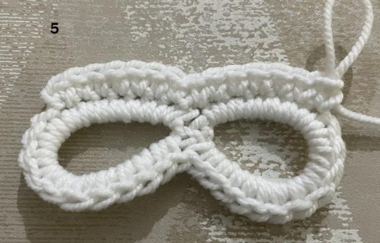 Kutie Crochet Skull Pattern: A Sweet & Spooky Make for Beginners