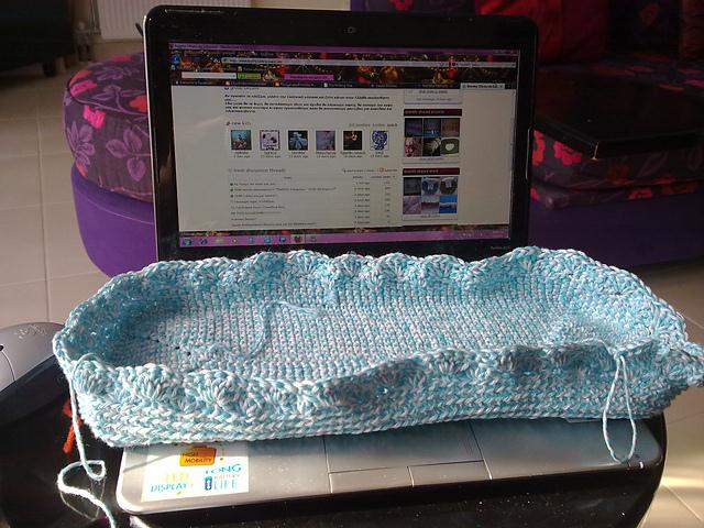Crochet a Sweet Pea Tote Bag