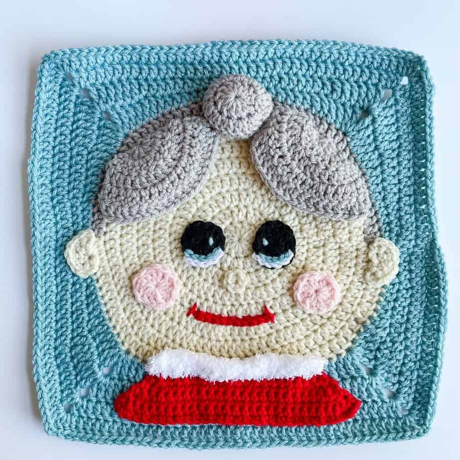 Mrs. Claus Christmas Granny Square: A Festive Free Crochet Pattern