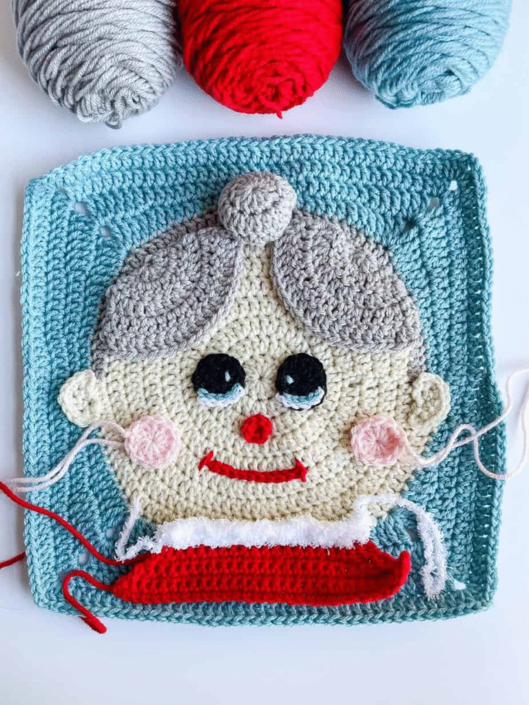 Mrs. Claus Christmas Granny Square: A Festive Free Crochet Pattern