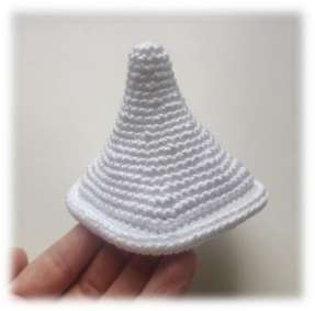 Smurfette Amigurumi: A Free Crochet Pattern