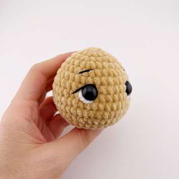Pug Ornaments: Free Crochet Pattern for Christmas Pug Baubles