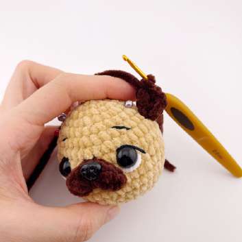 Pug Ornaments: Free Crochet Pattern for Christmas Pug Baubles