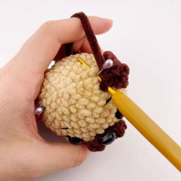 Pug Ornaments: Free Crochet Pattern for Christmas Pug Baubles