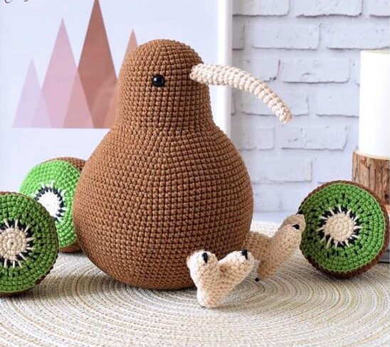 Meet the Kiwi Bird: A Fluffy, Adorable Amigurumi Friend