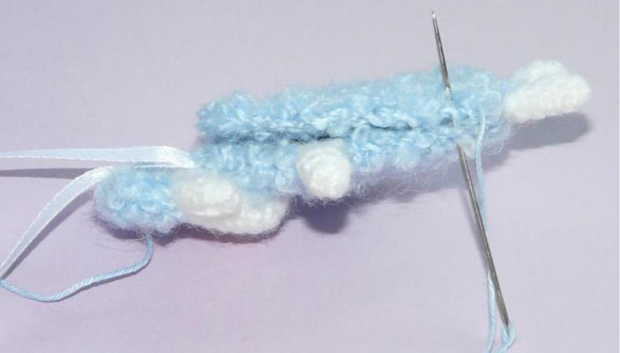 Crochet sheep legs in various lengths