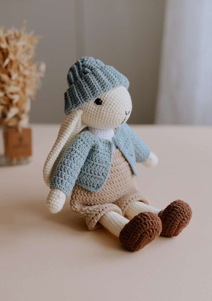 Crochet Bunny Rabbit: A Complete Amigurumi Tutorial
