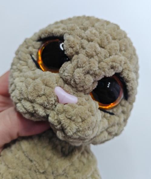Sphynx Cat Crochet Pattern: A Wrinkly, Hairless Amigurumi
