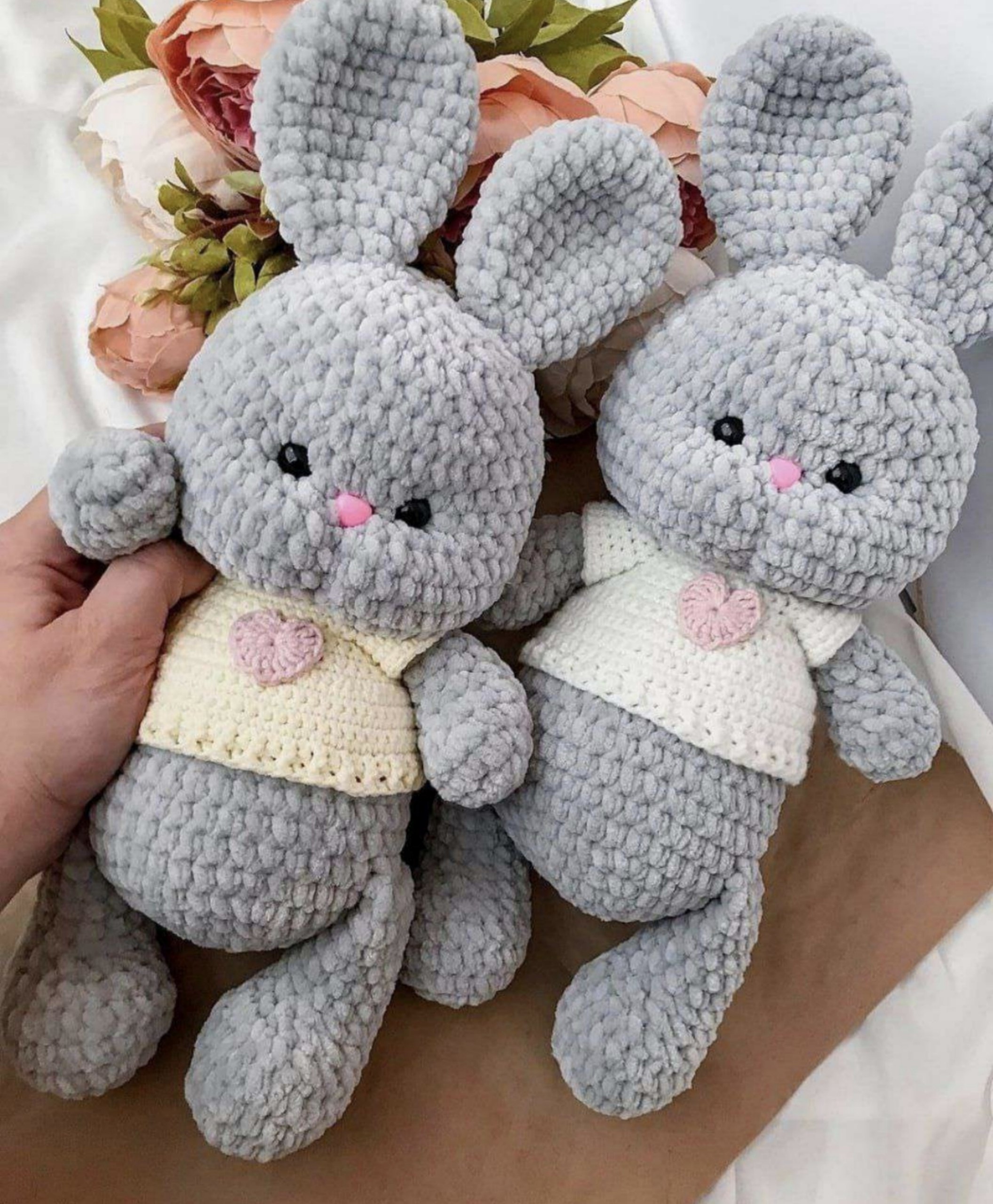 Adorable Plush Bunny Crochet Pattern: Easy Step-by-Step Amigurumi Tutorial
