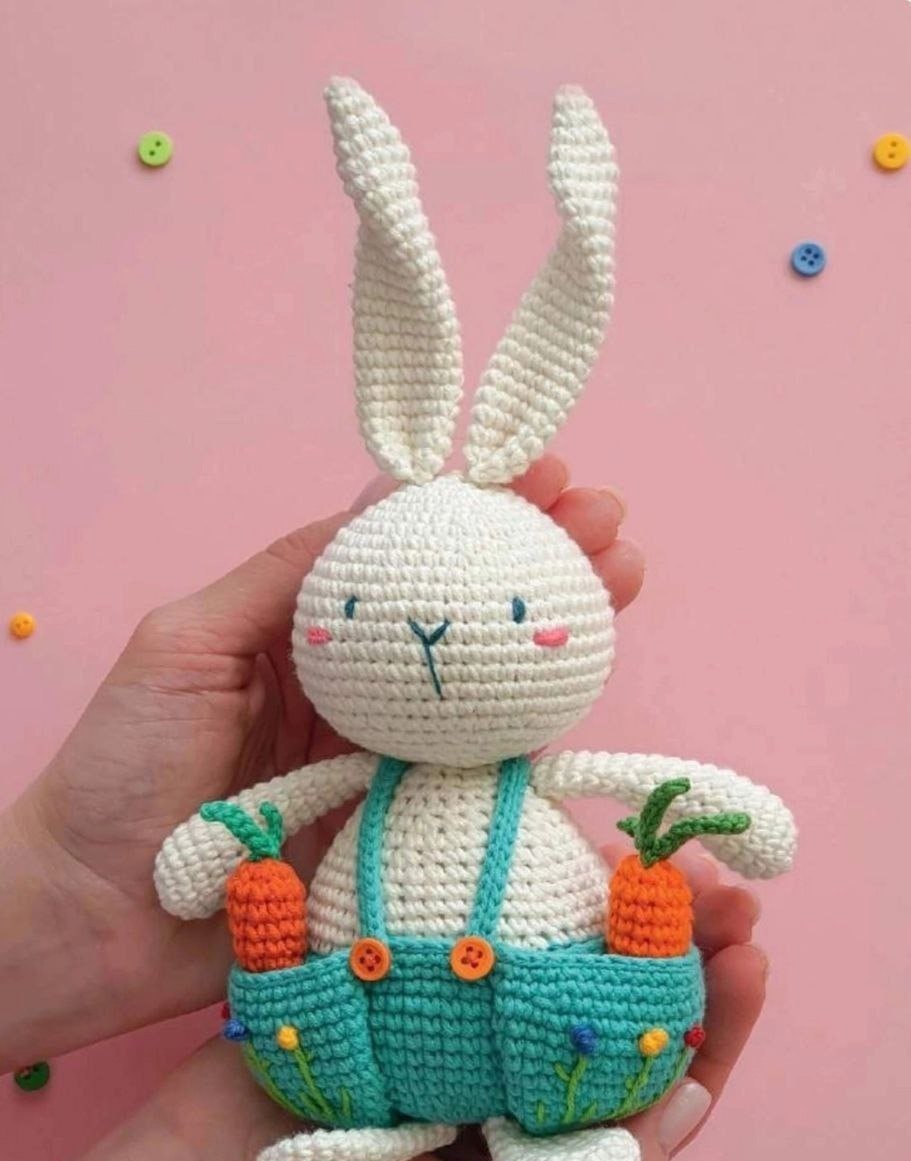 Stitch a Sweet Friend: Adorable Crochet Bunny Pattern & Amigurumi Tutorial