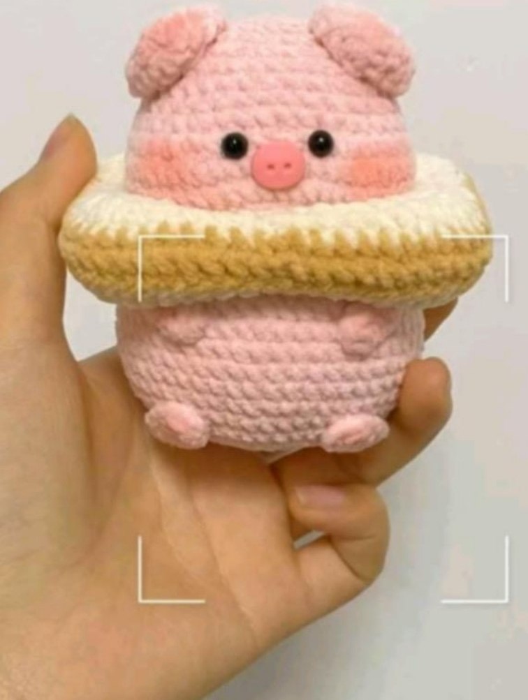 Crochet Pig in a Bun Amigurumi Pattern: Step-by-Step Tutorial