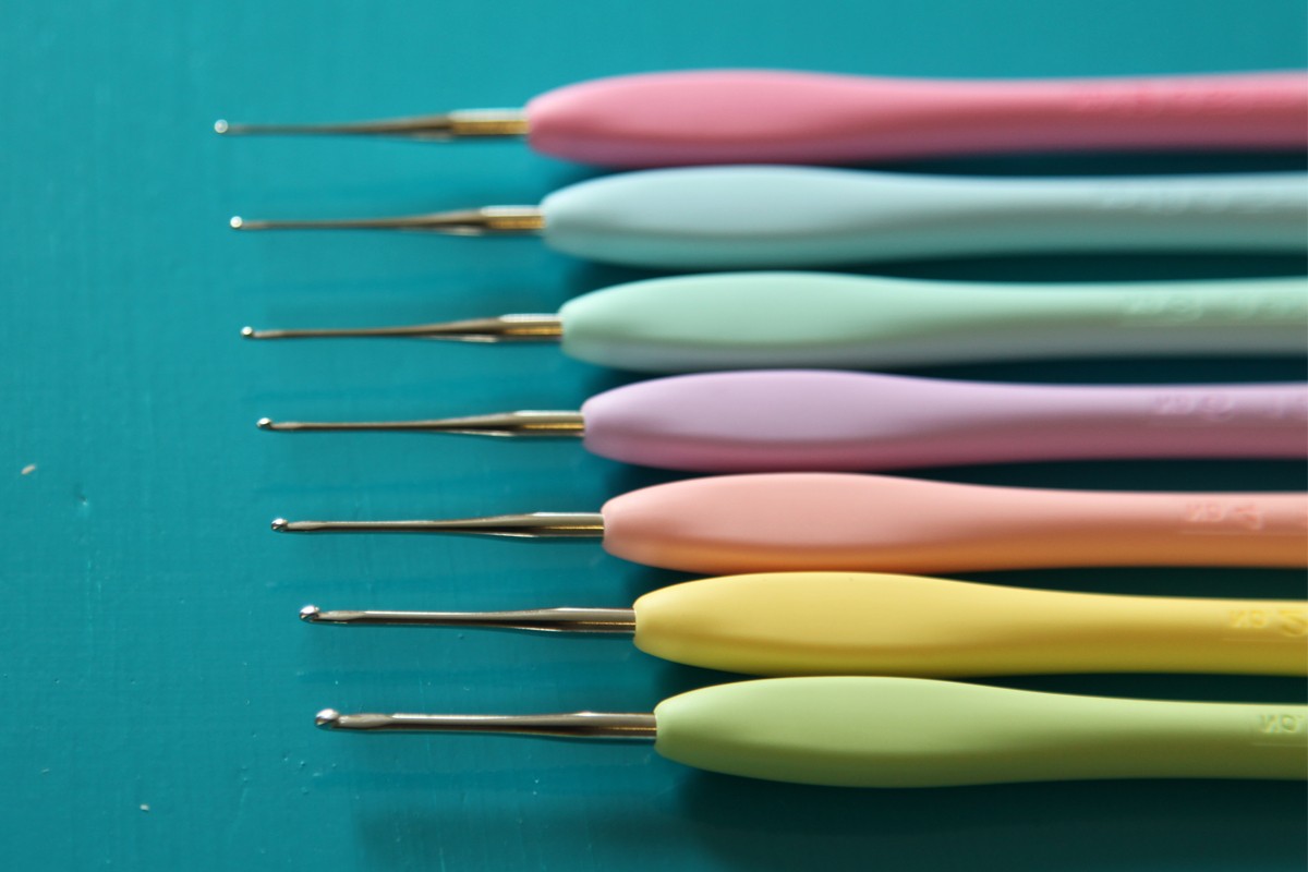 MECHEER Ergonomic Crochet Hook Set Review: Is This 51-Piece Kit Worth It?