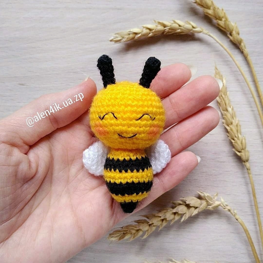 Easy Amigurumi Bee Crochet Pattern | Beginner-Friendly Tutorial
